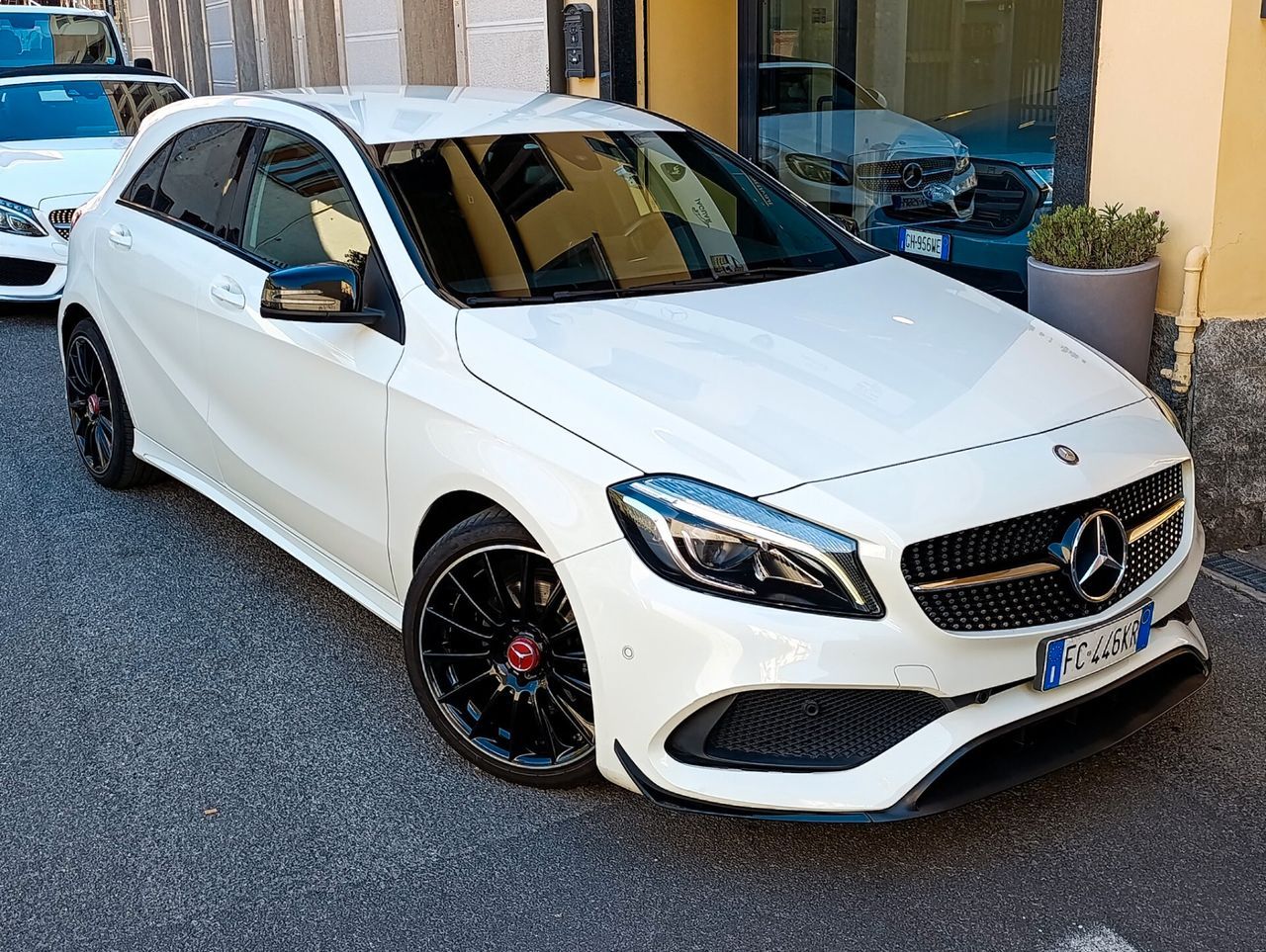 MERCEDES-BENZ Mercedes-benz A 180 Premium AMG Pack Night