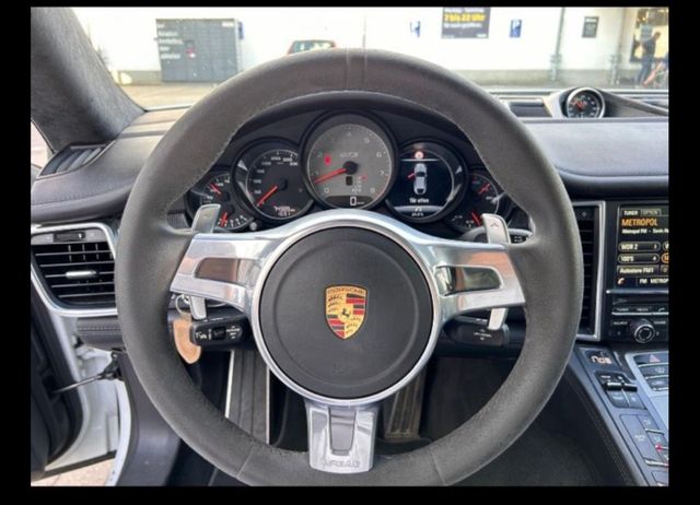 PorschePanamera Gts 4,8