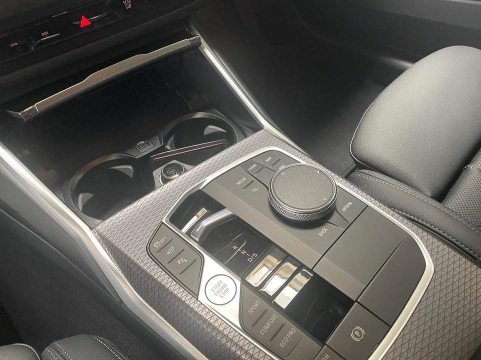 BMW M340d xDrive Touring Auto Navi Tempom.aktiv
