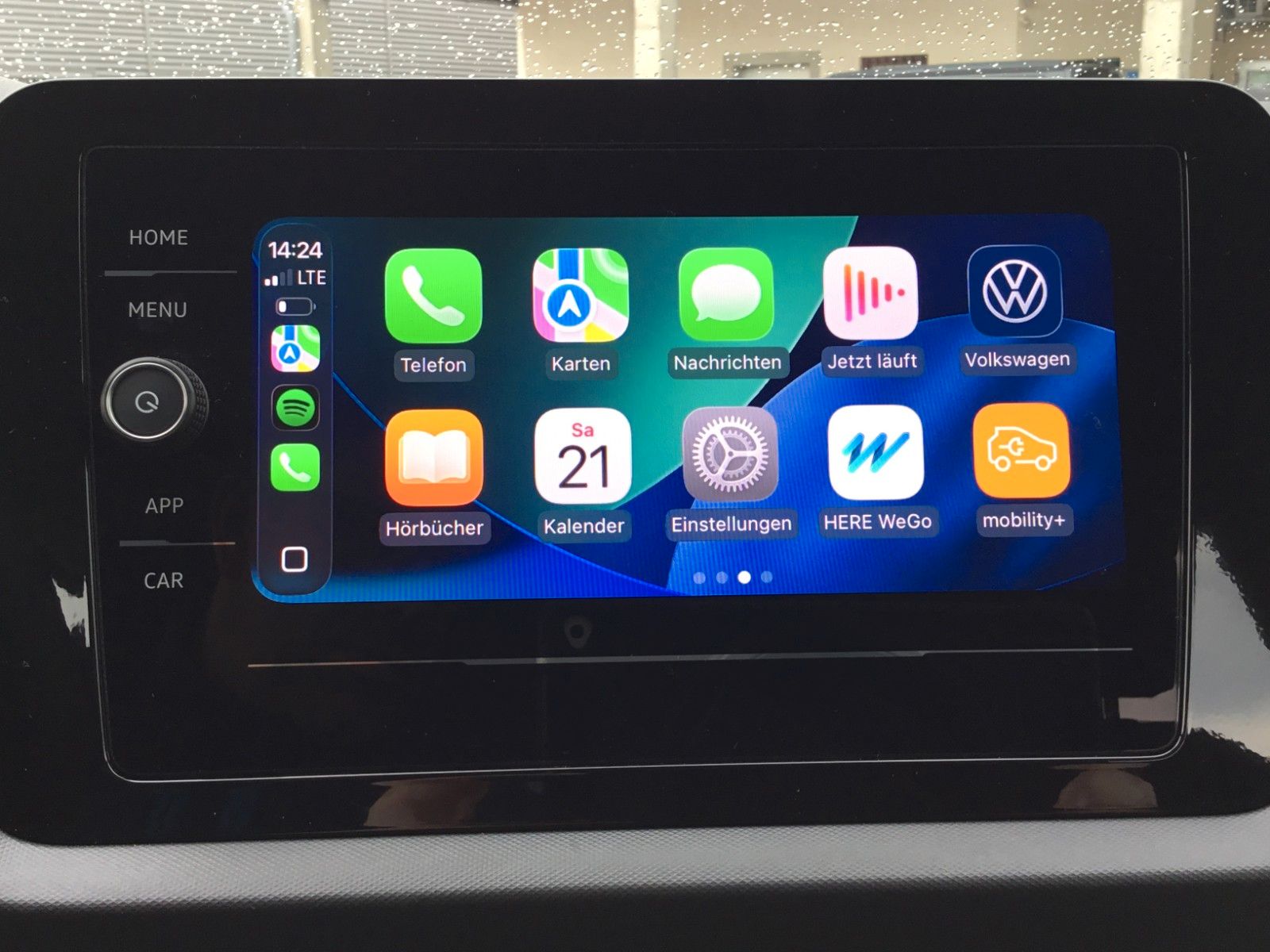 Fahrzeugabbildung Volkswagen T-Cross 1.0 TSI Life+Sitzheizung+LED+16" GJR