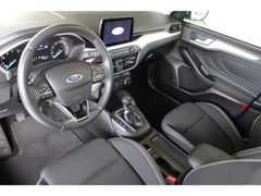Fahrzeugabbildung Ford Focus Cool & Connect,Top-Ausstattung,Top-Zustand