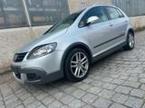 Volkswagen Golf Plus  V Gross Golf 1.6  *ShZ*Klima*AHK - Volkswagen Golf: Gross