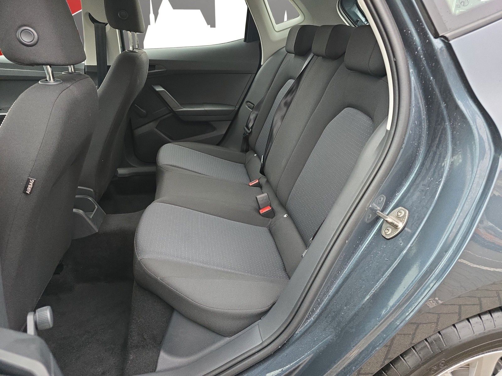 Fahrzeugabbildung SEAT Ibiza 1.0 TSI DSG LED/SHZ/RFK/PDC/APP