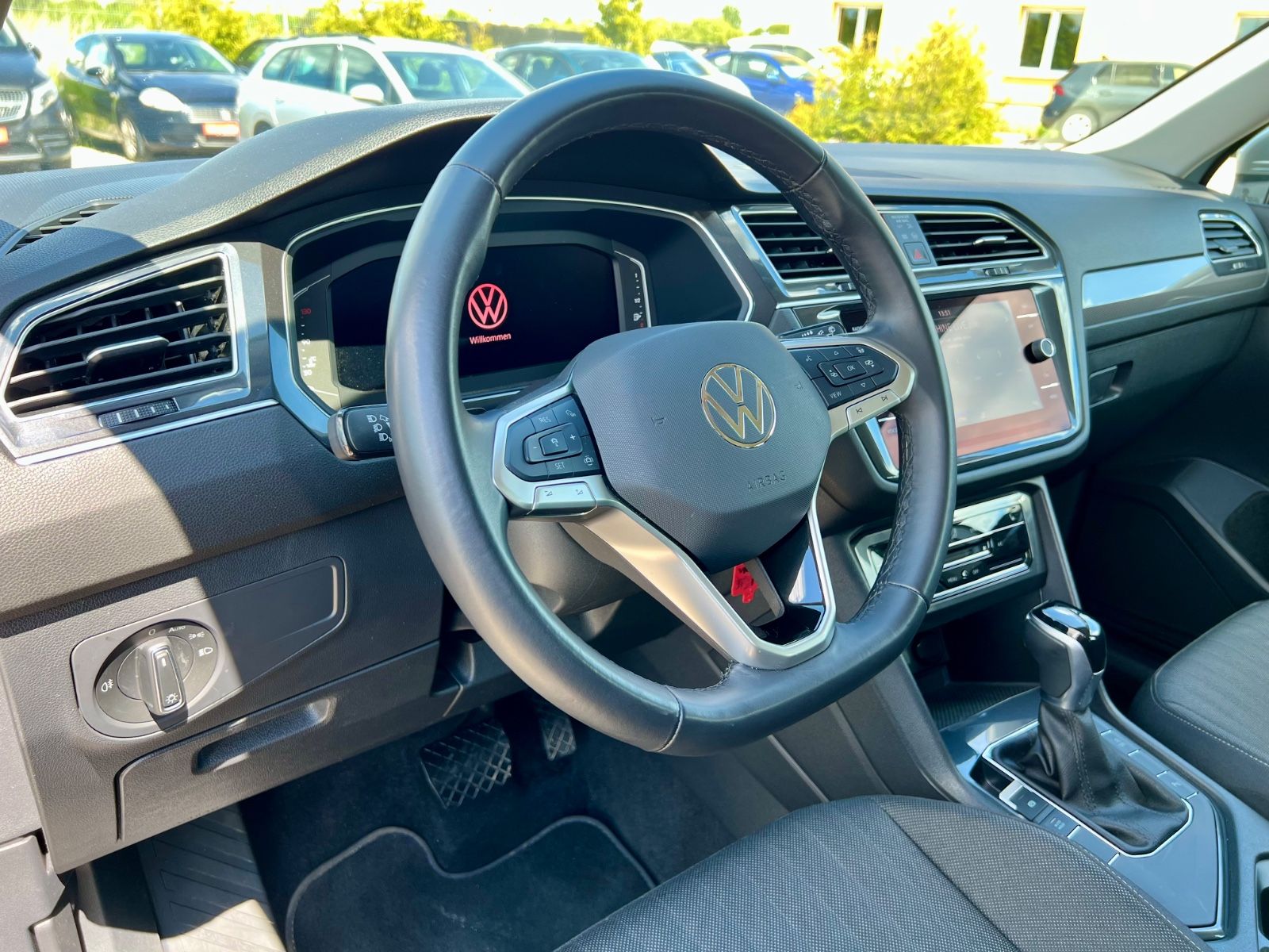 VW Tiguan Allspace Life 7-SITZE AAC NAVI GZJR