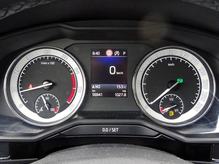 Fahrzeugabbildung SKODA Superb  Combi 2,0 TSI Style 4*4 DSG Navi