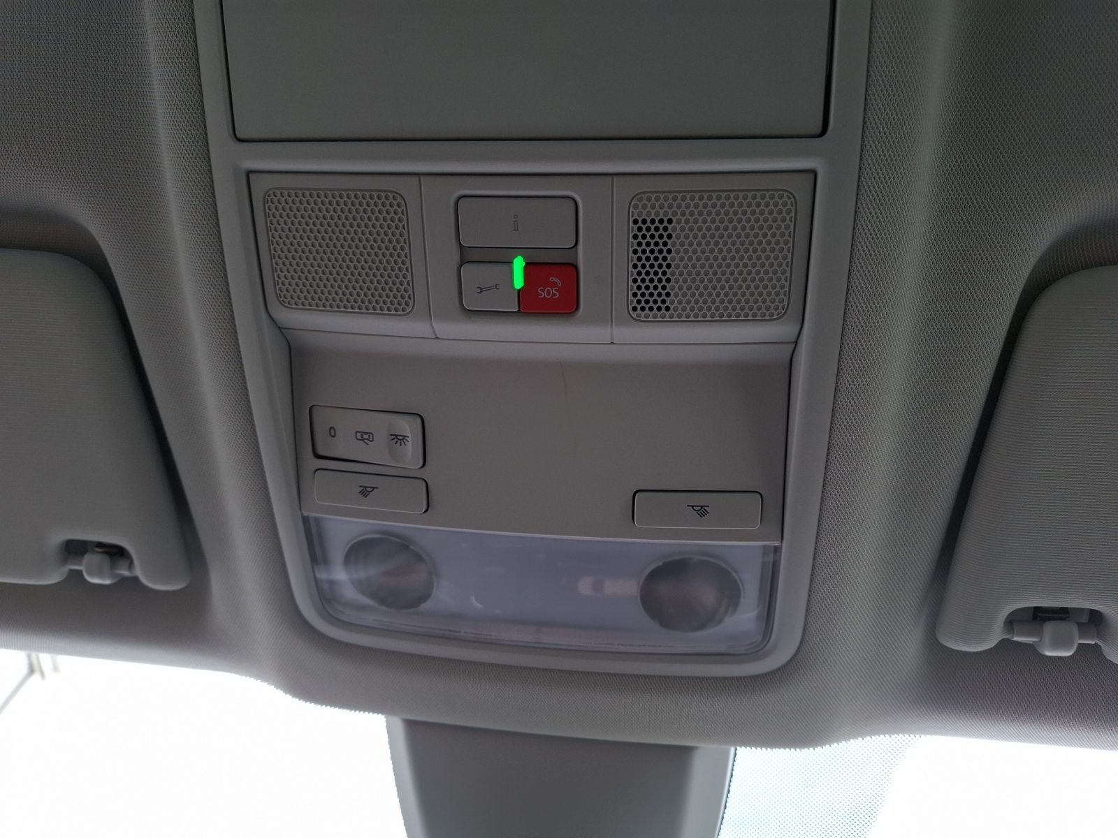 Fahrzeugabbildung SKODA Karoq TSI Ambition LED Navi GRA PDC SH LM
