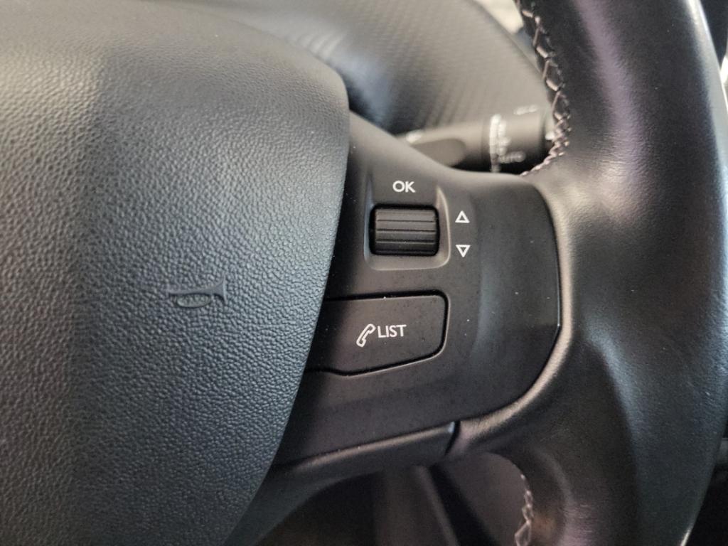 Peugeot 2008 Allure ALLWETTER NAV PANODACH AHK KAMERA SI