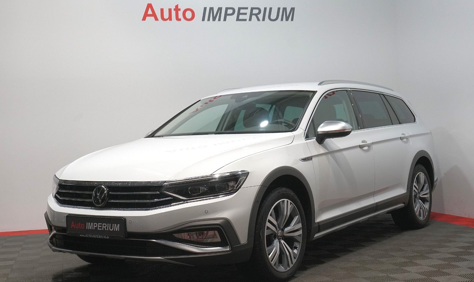 VW Passat Variant Alltrack 4Motion*ACC*RFK*MATRIX*