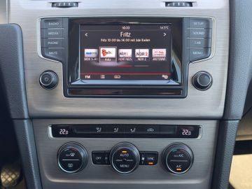 Volkswagen Golf Variant Comfortl. BMT*Klimaau*Alu*SHZ*PDC*