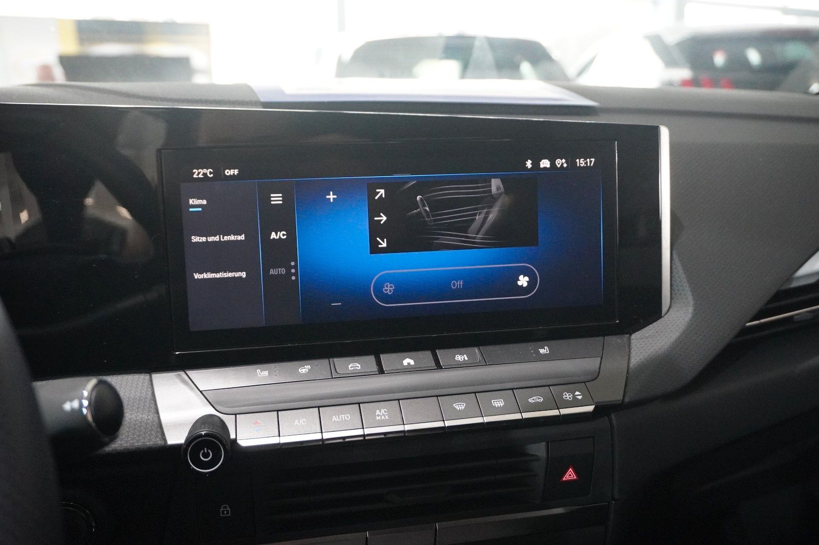 Fahrzeugabbildung Opel Astra L Lim. 1.6 HYBRID BUSINESS NAVI/LED/KAMERA