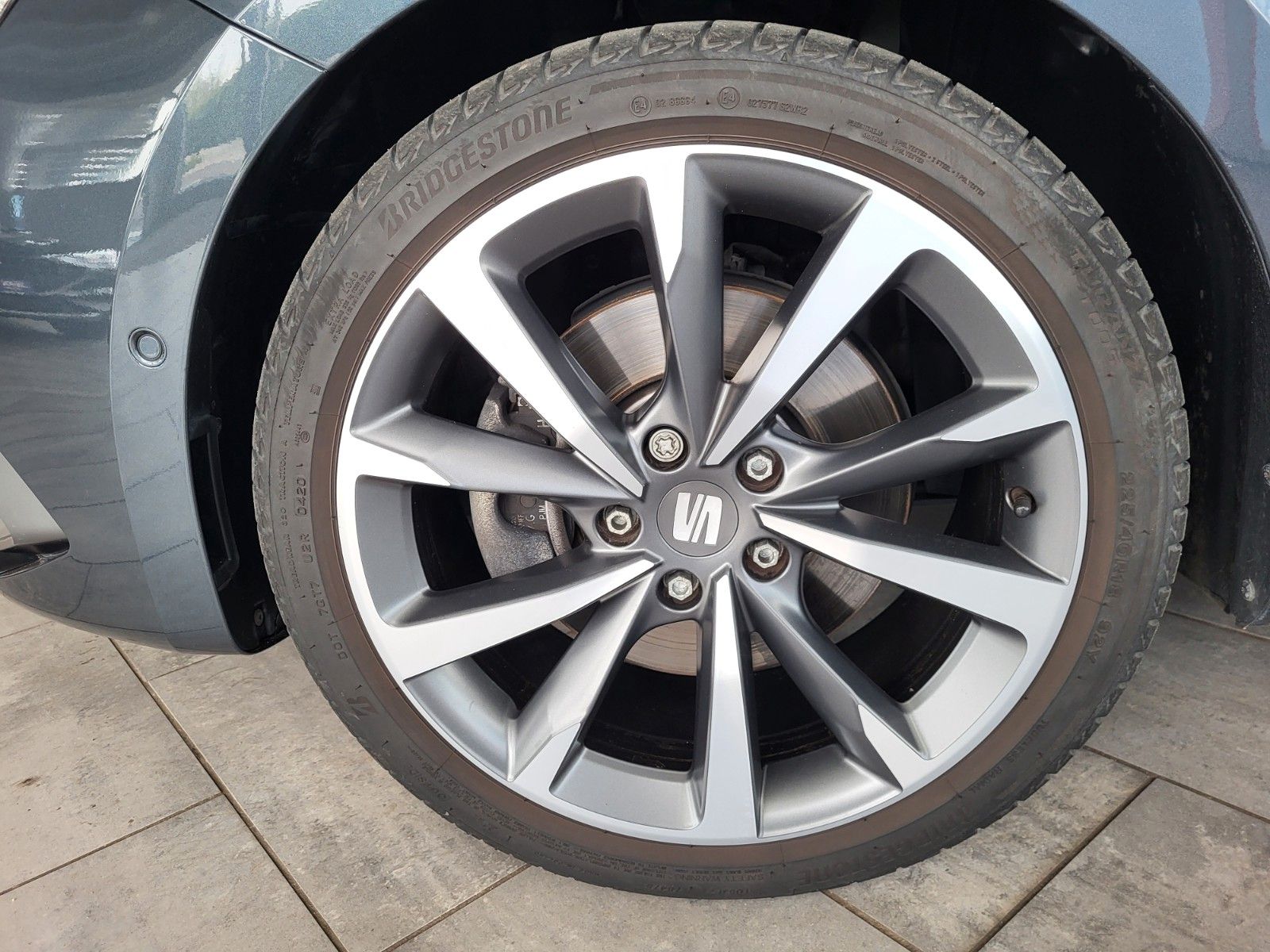 Fahrzeugabbildung SEAT Leon FR AHK/WINTER-P/LED/NAVI/KEYLESS/KAMERA