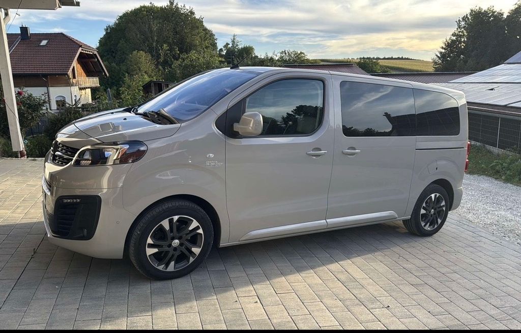 Image of Opel Zafira Life