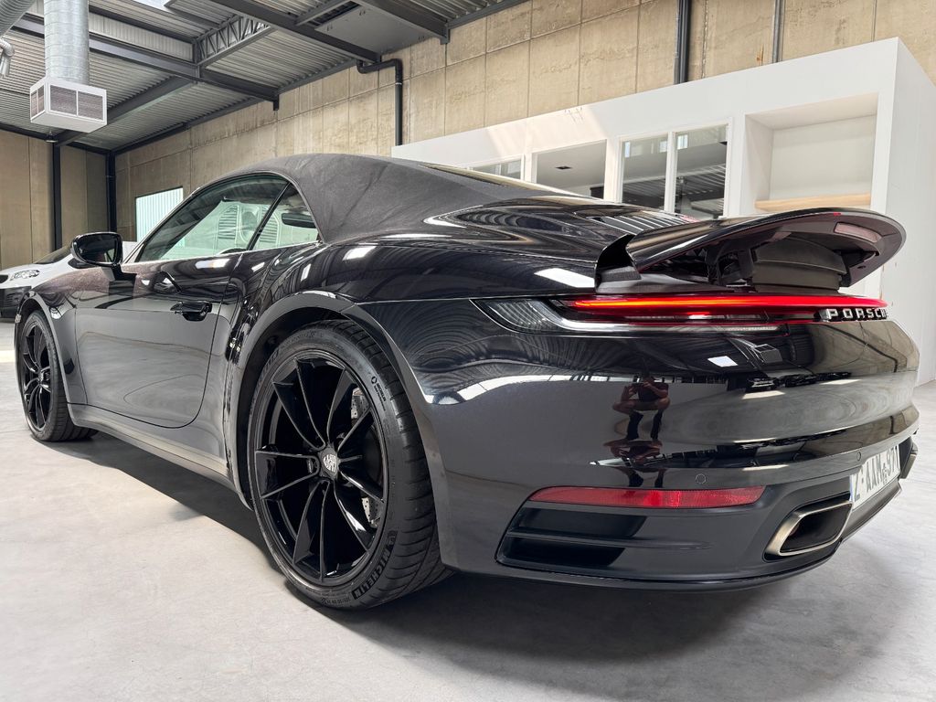 Porsche 992