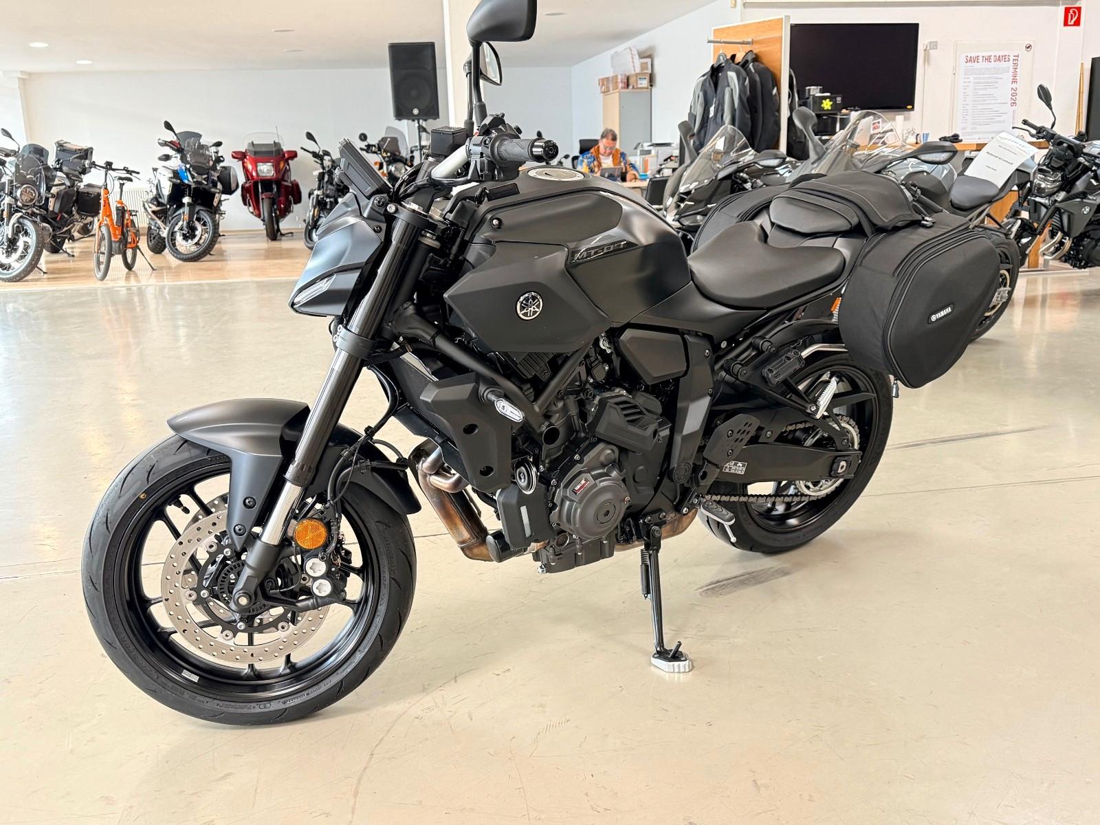 Yamaha MT 07 Y-AMT wie neu