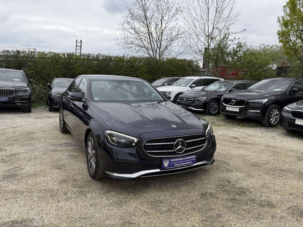Image of Mercedes-Benz E 220