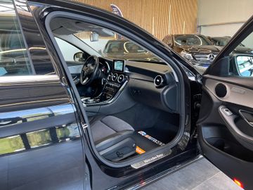 Mercedes-Benz C180 CGI Limousine Avantgarde*NAVI*LED*TEILLEDER
