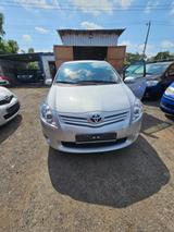 Toyota Auris Life+ 1,6 Benzin 83TKM - Toyota aus 2011