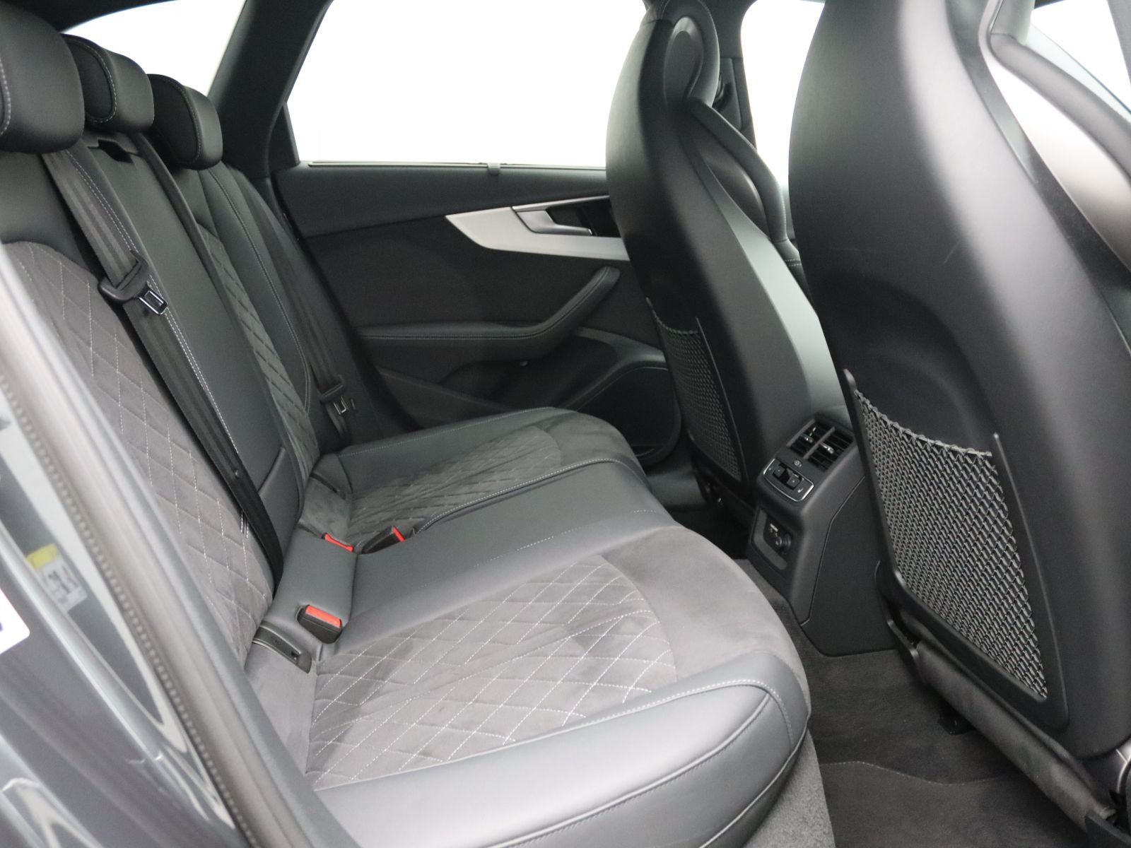Audi A4 - Bild 9