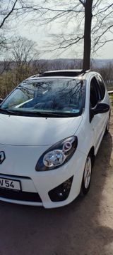 Renault Twingo Night & Day 1.2 16V eco2 56kW Night & Day - Renault Twingo: Weiß, Limousine, 1.2