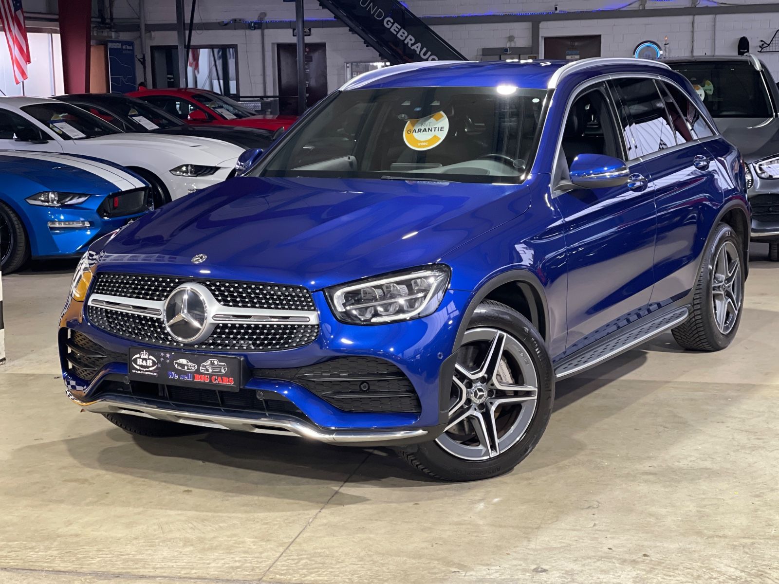 MERCEDES-BENZ GLC 220 d 4MATIC+STANDHZG+HUD+SHZ+AMG L+GARANTIE