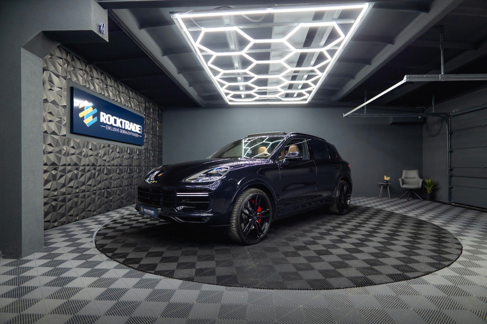 Fahrzeugabbildung Porsche Cayenne Turbo V8 Sport Chrono TECHART *ACC*PANO*