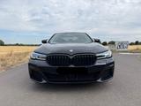 BMW 540d xDrive A - M Paket-Laser-Massage-Garantie - BMW 540 in Frankfurt (Main)