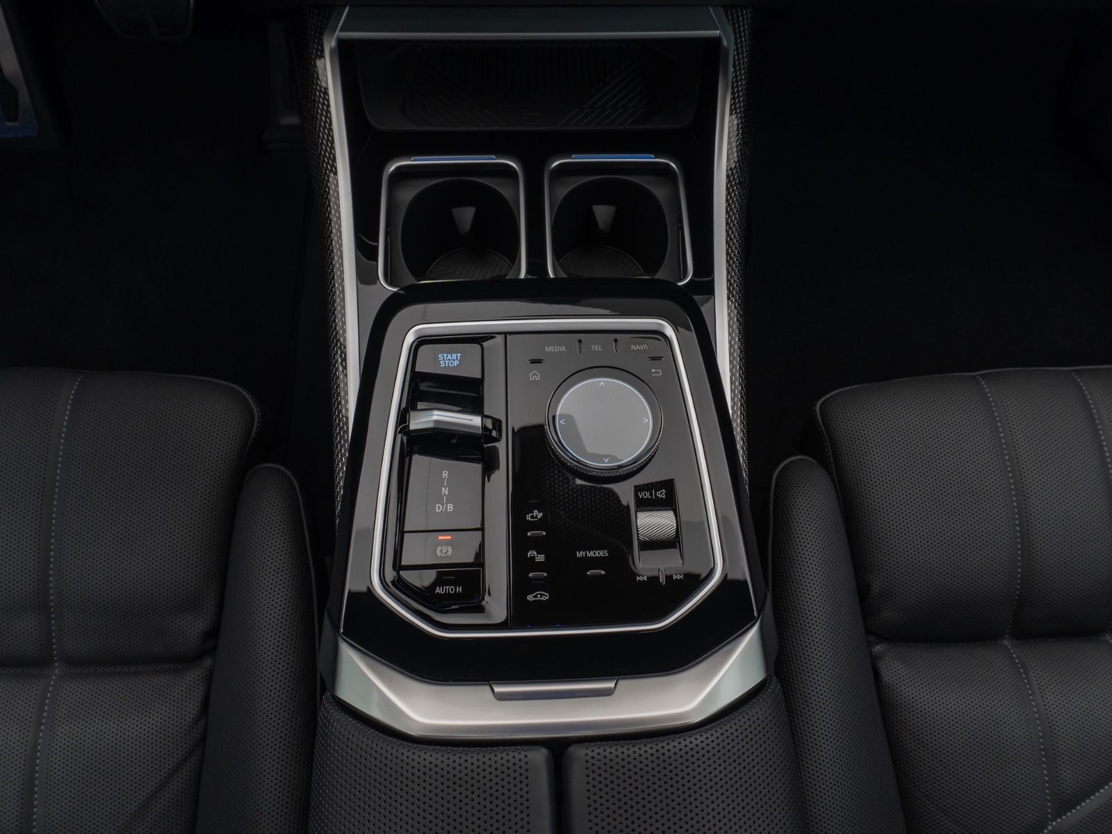 Fahrzeugabbildung BMW i7 xD60 M-Sport HUD Pano 360°Massage ACC Soft 21