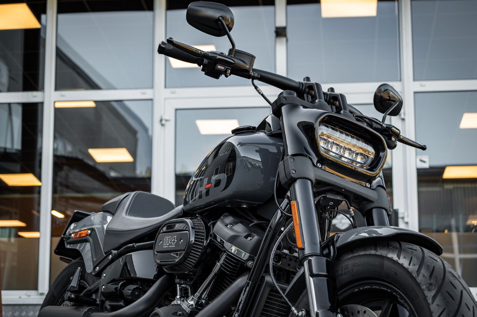 Fahrzeugabbildung Harley-Davidson FXFBS FAT BOB 114 CUI SOFTAIL - JEKILL&HYDE -