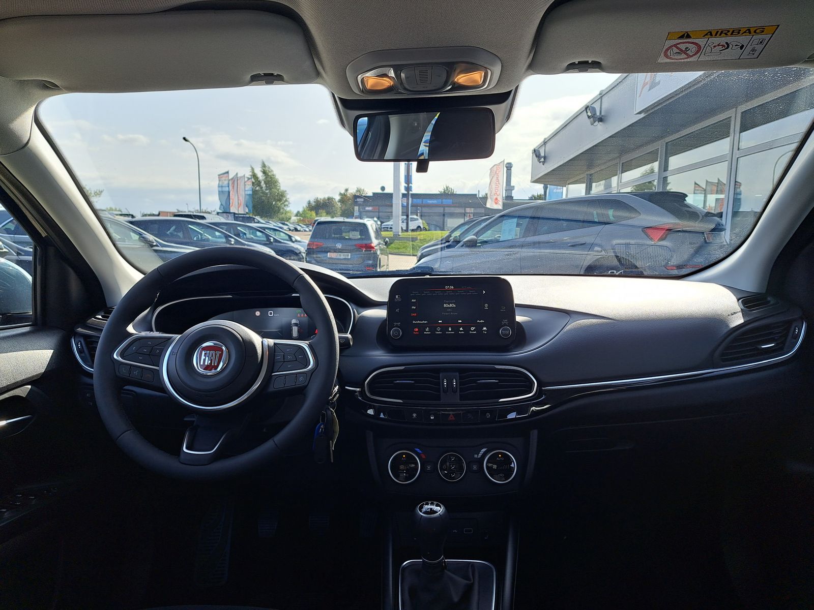 Fahrzeugabbildung Fiat Tipo Kombi 1.0 City Life KAMERA APPLE/Android