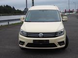 Volkswagen Caddy Maxi mit Camping Ausrüstung