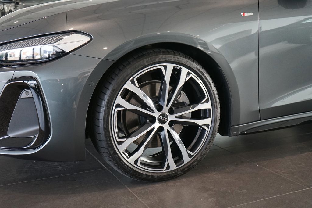 AUDI A5 Avant TDI quattro | S line | B&O| Pano AUDI A5 Avant TDI quattro | S line | B&O| Pano