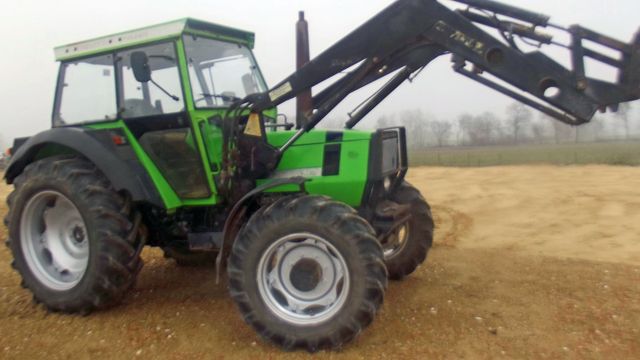 Deutz-Fahr DX 4.50+ Frontlader