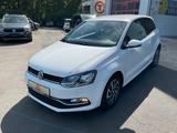 Volkswagen Polo 1.0 TSI Sound PDC Klima  1 Hand - gebrauchte Kleinwagen in Gießen