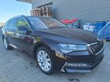 Skoda SUPERB 1.4TSI BREAK HYBRID * PANORAMADACH * LED - mit Hybrid-Antrieb: Braun, Kombi