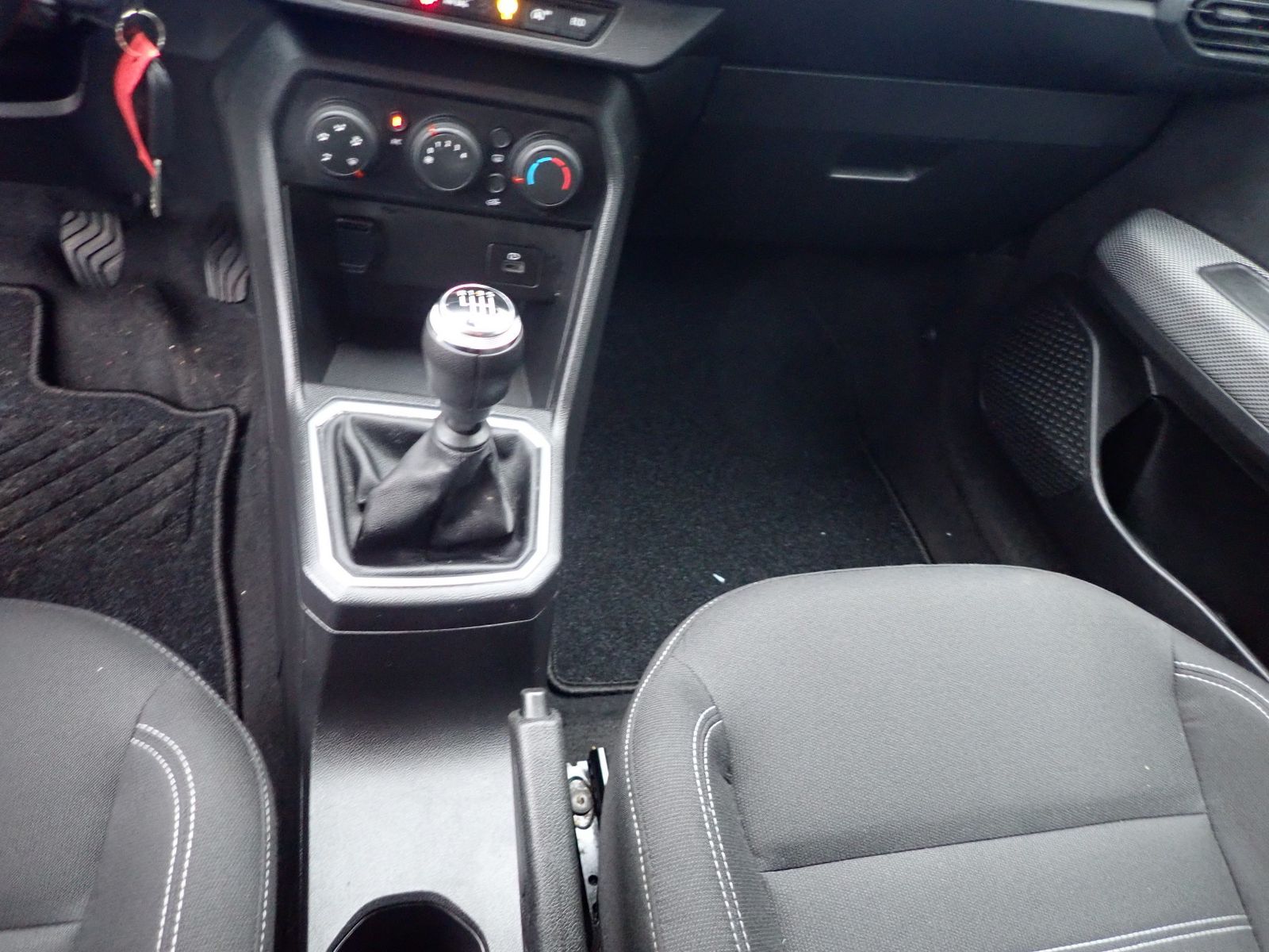 Fahrzeugabbildung Dacia Jogger Comfort TCe 100 ECO-G