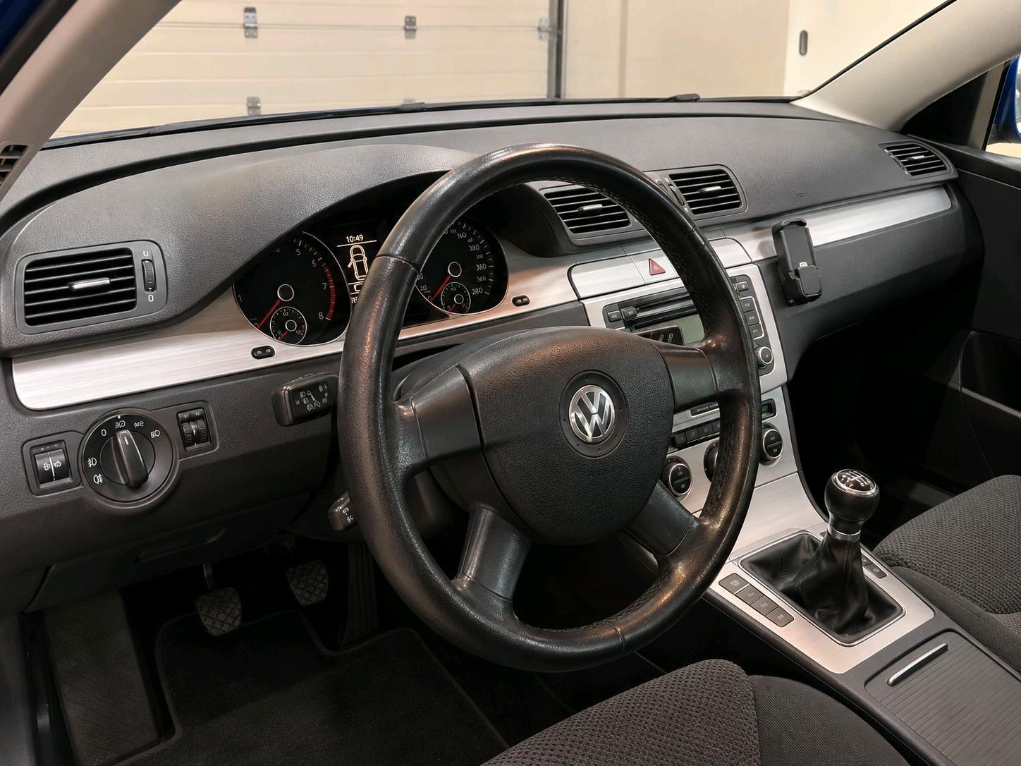 Volkswagen Passat 2009 — photo 5