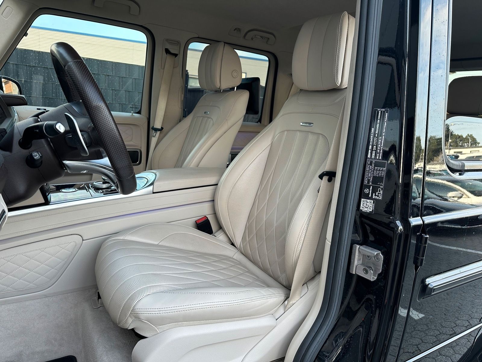 Fahrzeugabbildung Mercedes-Benz G 63 AMG DRIVER'S PACKAGE NAV+GLASDACH+AHK+ACC