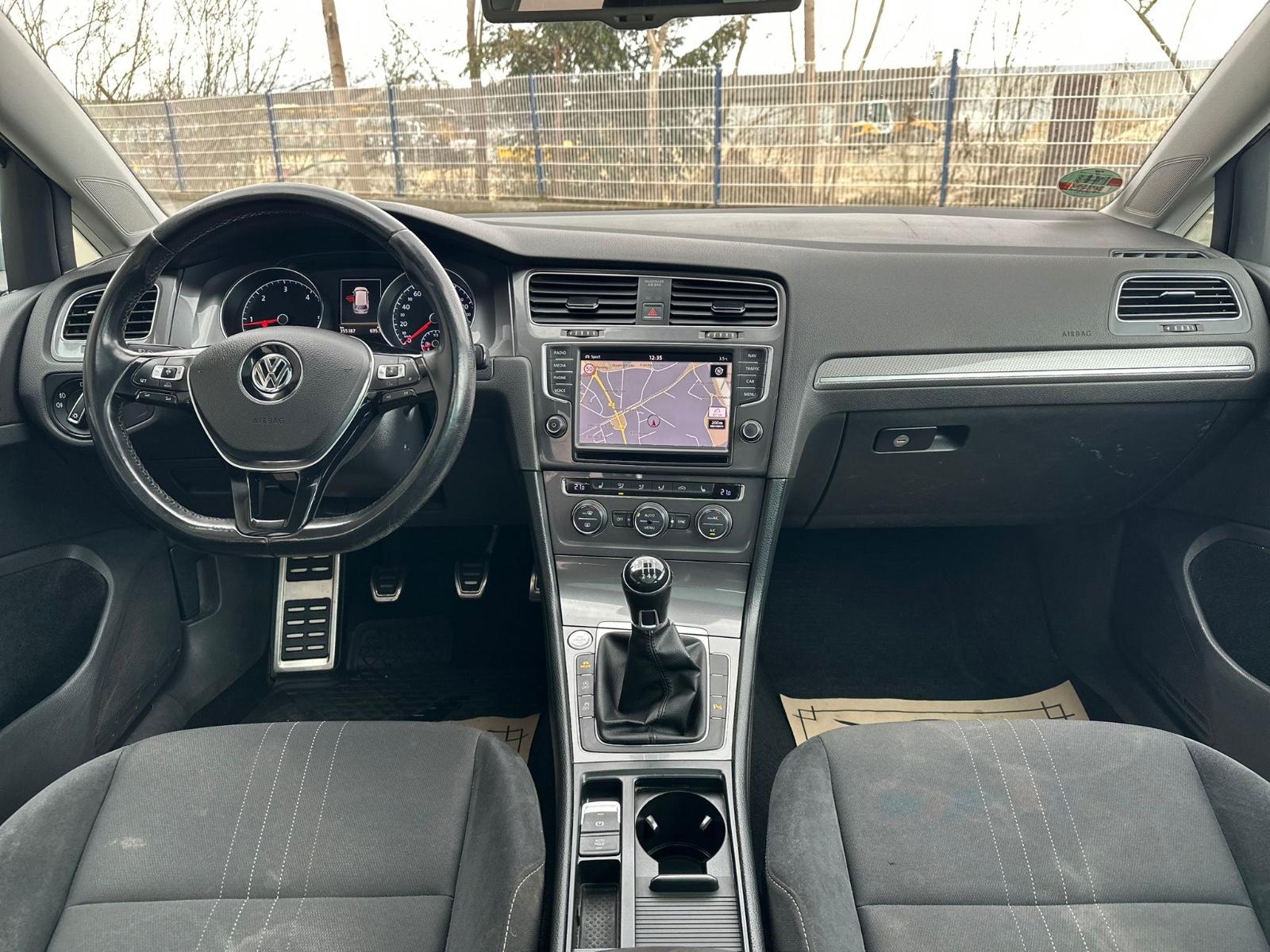Volkswagen Golf 2015 — photo 12