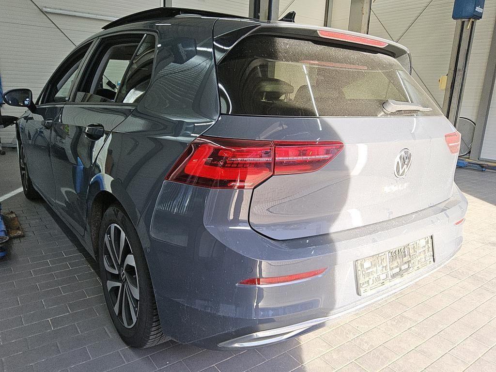 Volkswagen Golf VIII 2.0 TDI DSG Active DAB+ IQLight LEDMat