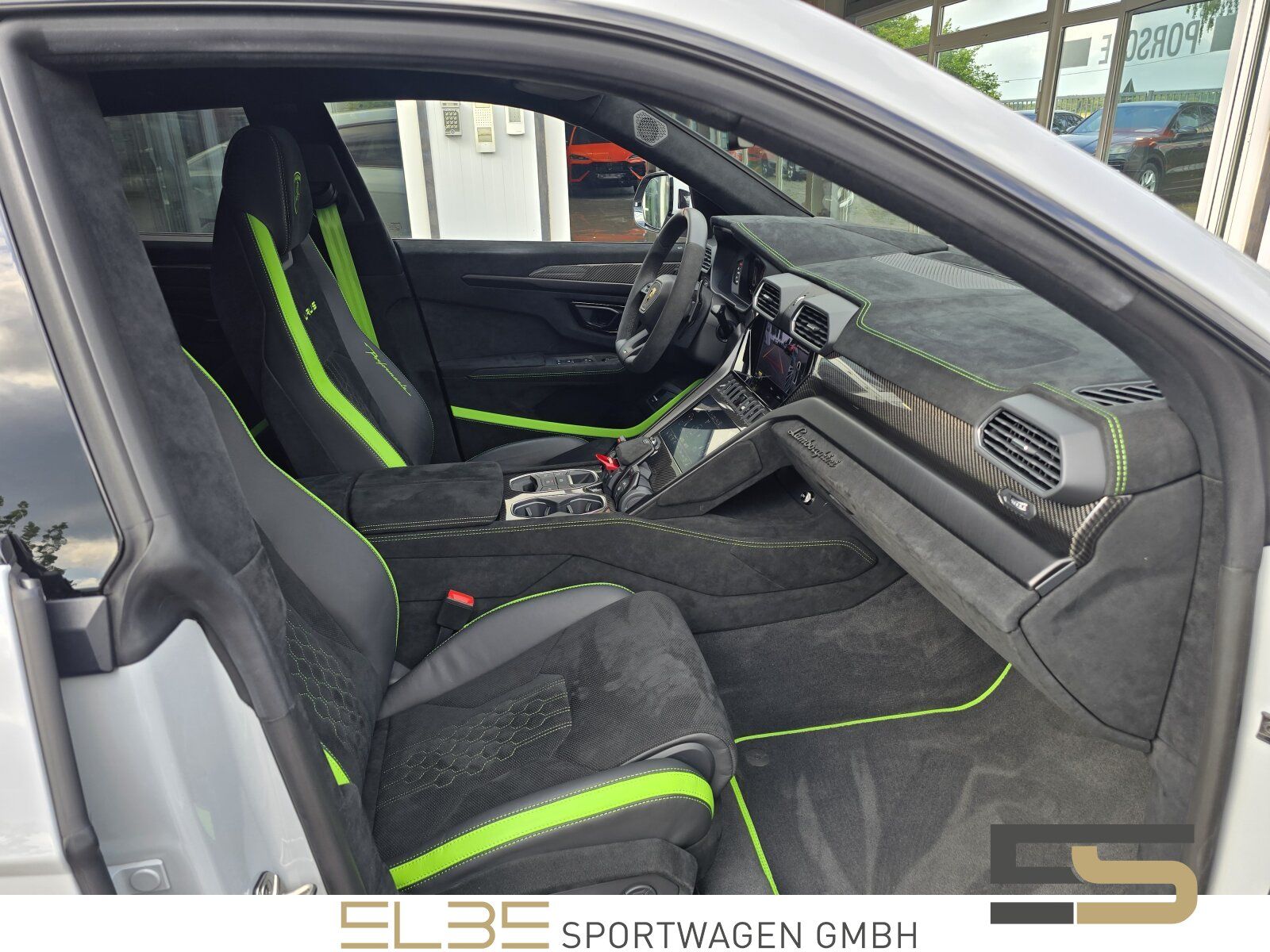 Lamborghini Urus PERFORMANTE FULL CARBON Akrapovic B&O foto 25