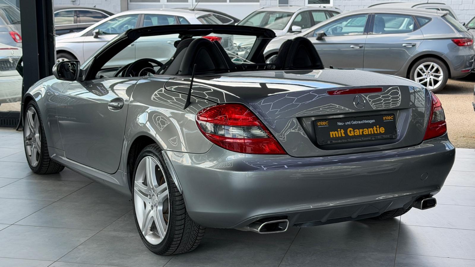 Mercedes-Benz SLK 300 2LOOK Edition V6 231 ch BVM / Harman Kardon / Cuir Nappa / Airscarf / Historique Mercedes