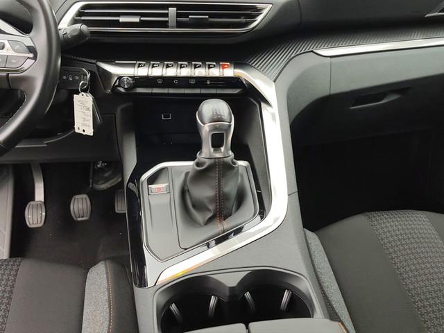 Peugeot 3008 Active PDC KAMERA KLIMAAT CARPLAY