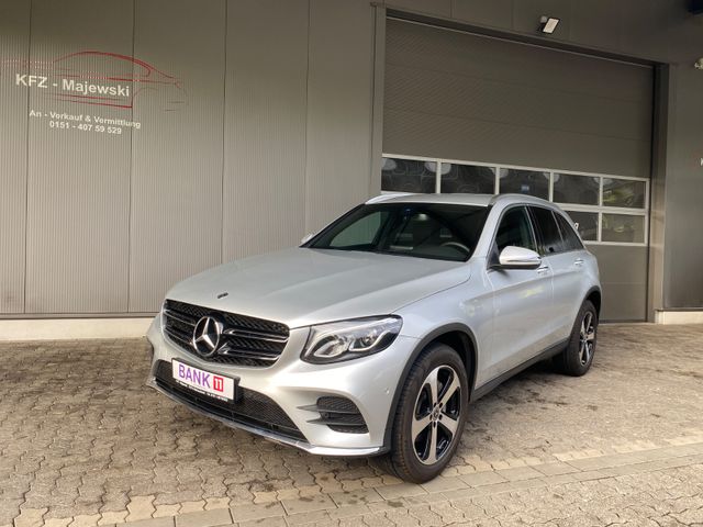 Mercedes-Benz GLC 300 4Matic//Navi//Kamera