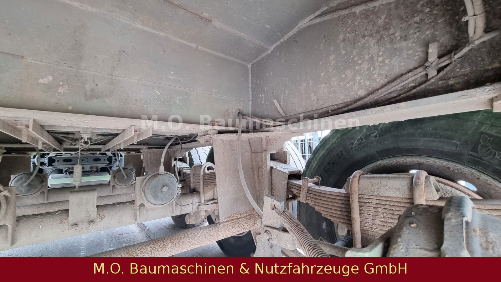 Fahrzeugabbildung Benalu TF 34 C / 3 Achser/ Kipper/Blattfederung /Alu /