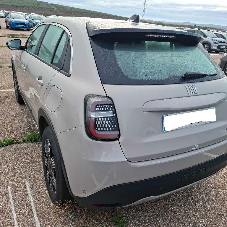 Fiat 600 Hybrid 110 CV DCT MHEV imagem 2