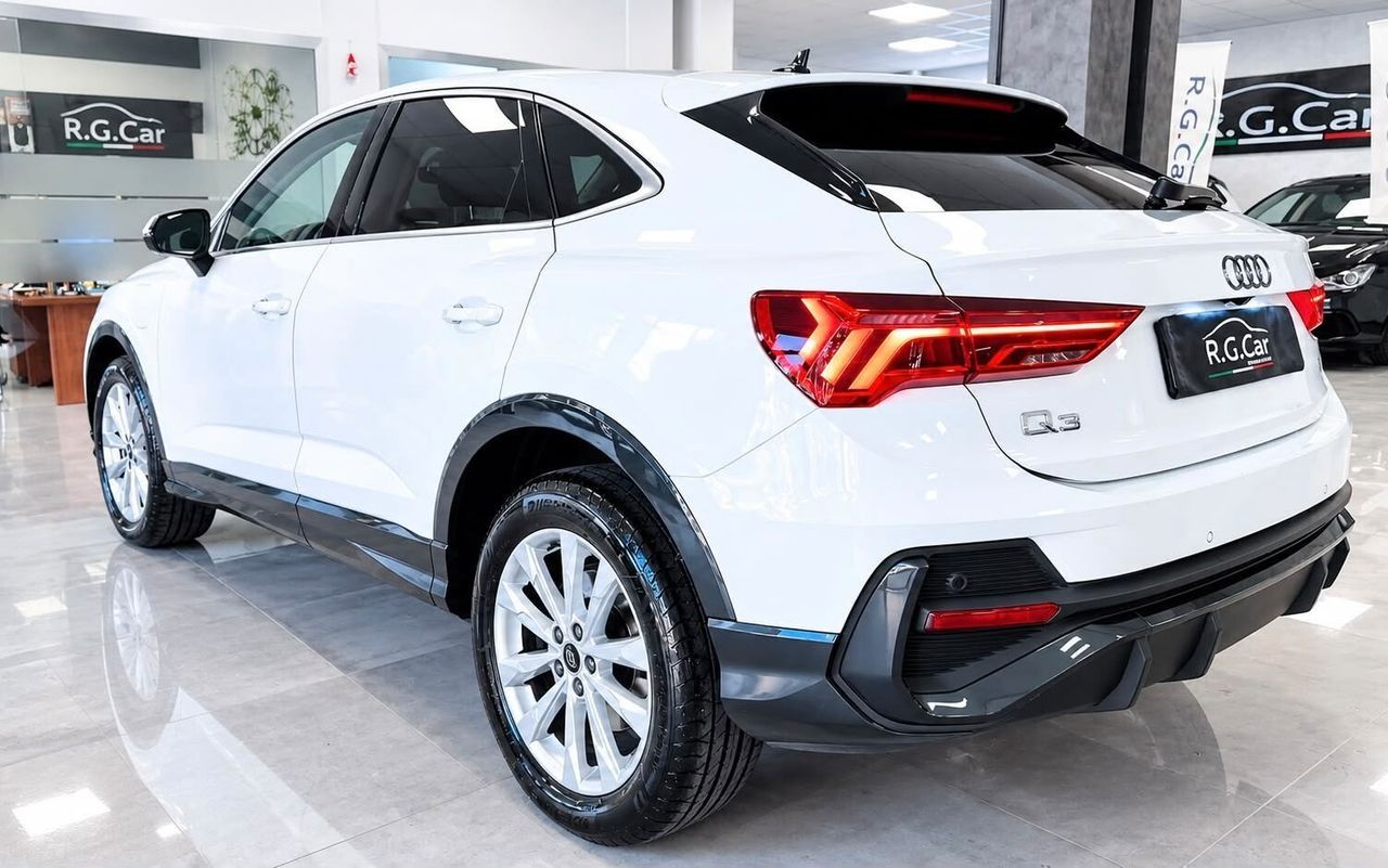 Audi Q3 SPB 45 TFSI e S tronic Business Plus imagem 2