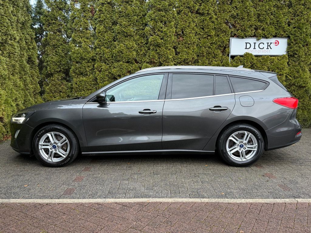 Fahrzeugabbildung Ford Focus 1.5 TDCi Aut. Cool&Connect LED+NAV+AHK+KAM