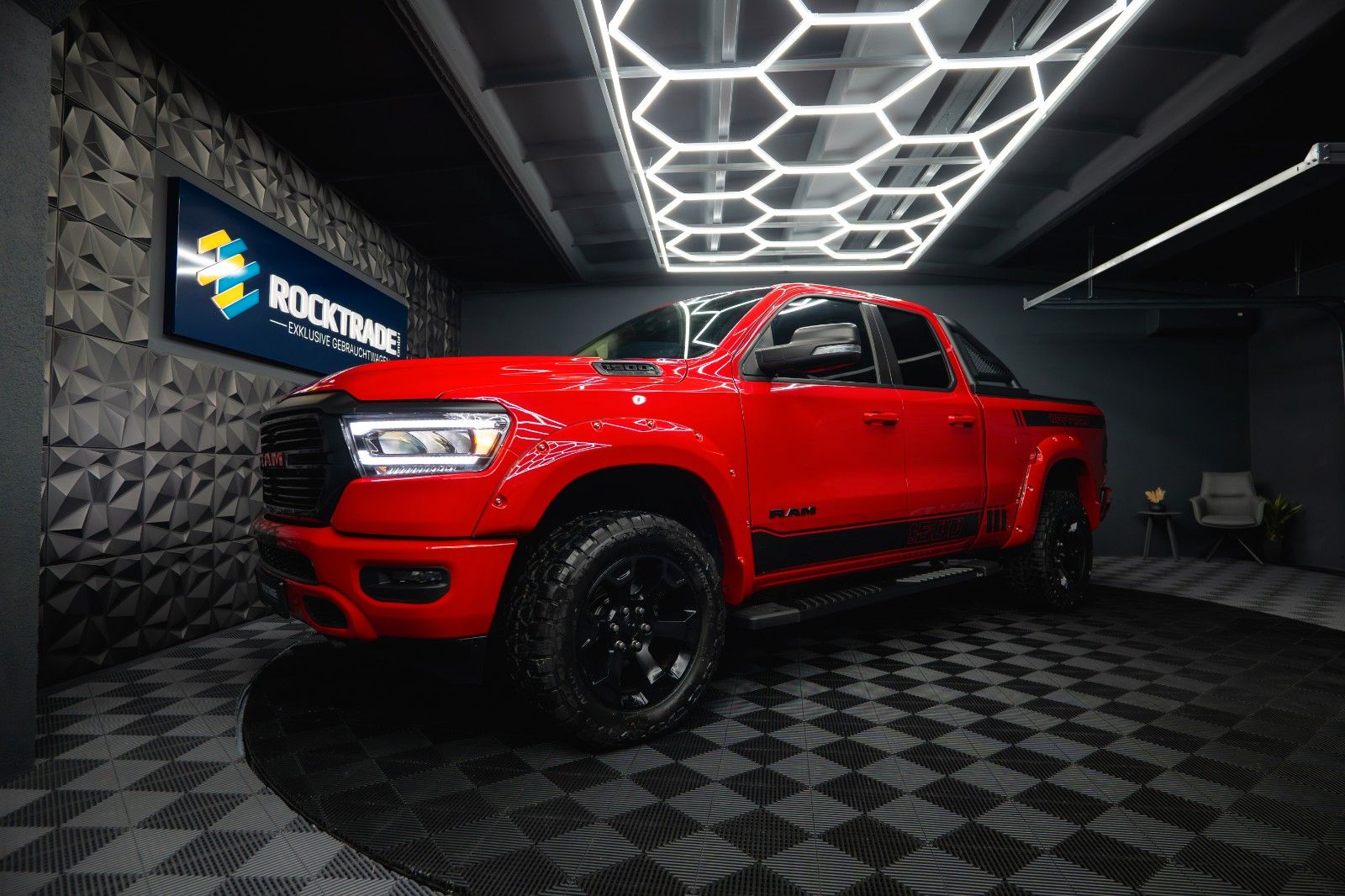 Fahrzeugabbildung Dodge RAM 5.7 V8 HEMI 4x4 RED DEVIL Offroad LONGBED