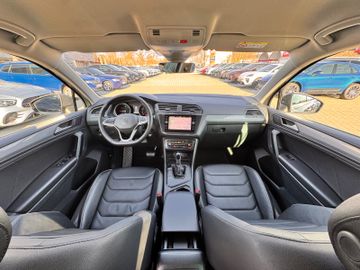 Volkswagen Tiguan - 12