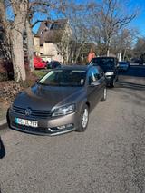 Volkswagen Passat 2.0 TDI DSG 103kW Highline Variant - Volkswagen Passat aus 2011: Kombi, Highline